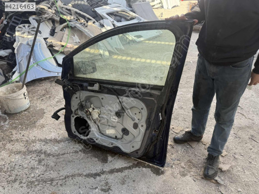 2006 Ford focus sağ ön kapı