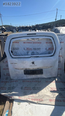 PEUGEOT RİFTER BAGAJ KAPAĞI ORİJİNAL ÇIKMA YEDEK PARÇA