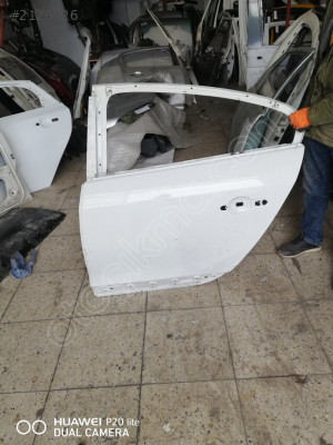 Renault Fluence sol arka kapı çıkma orijinal hatasız