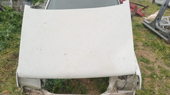Renault Express '96-'98 Model Motor Kaputu - Oto Çıkma Parçala