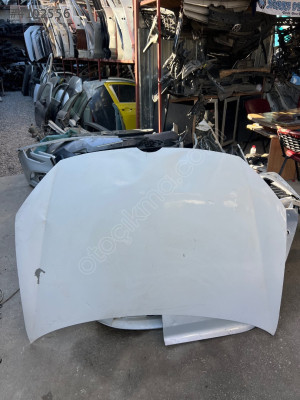 Volksvagen Golf 6 çıkma motor kaput