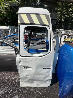 MİRİM OTODAN SPRİNTER SAĞ BAGAJ KAPAĞI