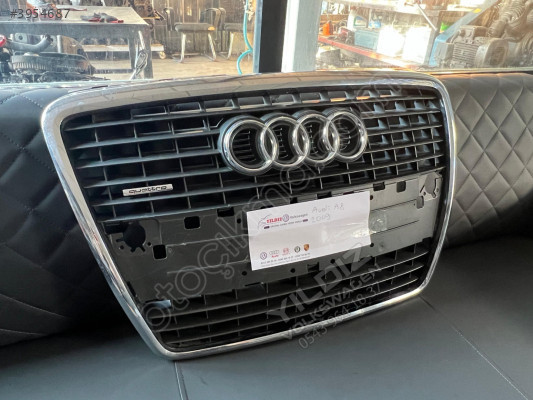 Audi A8 4E0853653AC Çıkma Ön Panjur 2005-2008