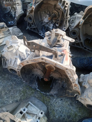 Chrysler PT Cruiser Manual 5 vites şanzıman  2880040192