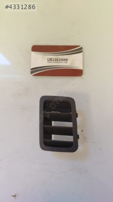 toyota corolla 2008 göğüs sol üst havalandırma ızgarası