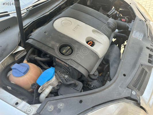 VW GOLF 5 HATASIZ ORJİNAL ÇIKMA PARÇALARI ELİMİZDE MEVCUTTUR