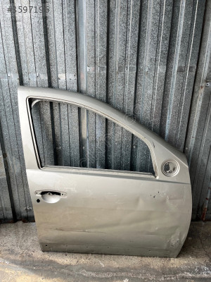 DACİA DUSTER SAĞ ÖN KAPI ORJİNAL ÇIKMA