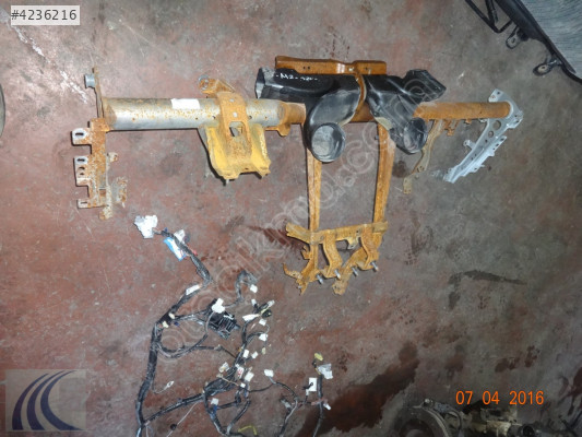 MAZDA 2 2011 ÇIKMA GÖĞÜS DEMİRİ