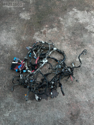 2020 trafic 2.0 bluedci motor tesisatı