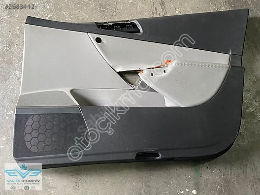 PASSAT B6 SAĞ KAPI İÇ DÖŞEMESİ DÖŞEME 3C1867012 SIFIR ORİJİN
