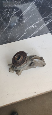 Volkswagen Golf sağ ön taşıyıcı