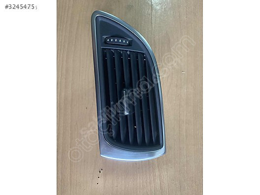 Audi A6 C7 sağ kalorifer ızgarası