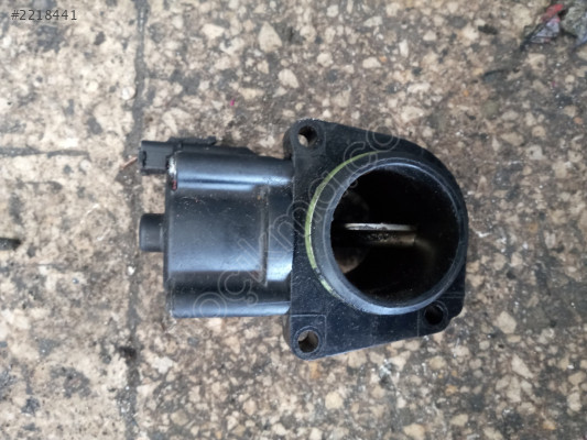 Peugeot 207 gaz kelebeği