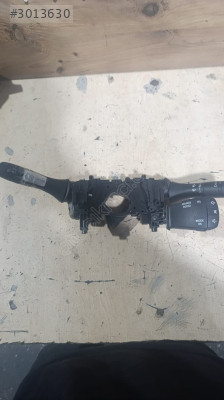 RENAULT MEGANE 4 SİNYAL KOLU ORJİNAL ÇIKMA