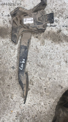OPEL CORSA C 1.3 GAZ PEDALI.OTO ERKAN ÜNYE