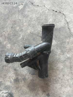 AUDİ A3 A4 KOMPLE TERMOSTAT ORJİNAL 04L121026AH / 04L121026F