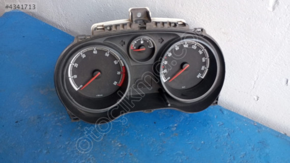 Opel Corsa benzinli gösterge paneli
