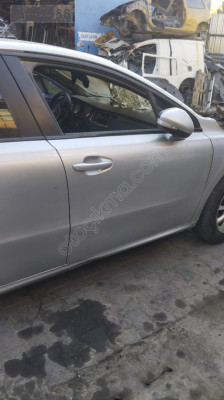 peugeot 508 sağ ön kapı