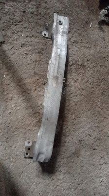 Çıkma AUDİ A3 Tampon Demiri - Orijinal ve Uygun Fiyatlı