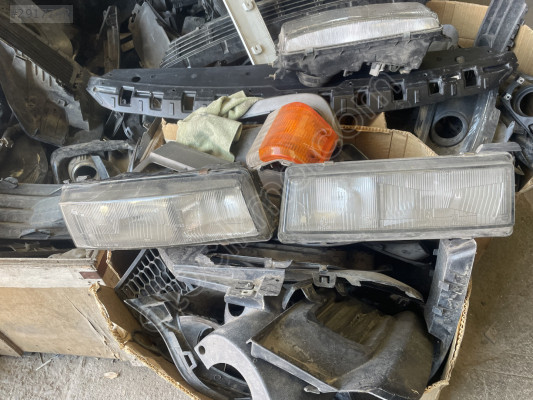Mitsubishi  Lancer sağ sol ön far lambaları