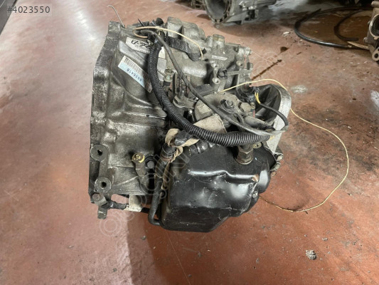 VOLVO V70 2.4 Otomatik Şanzıman Komple 55-50SN 8636418 Parça