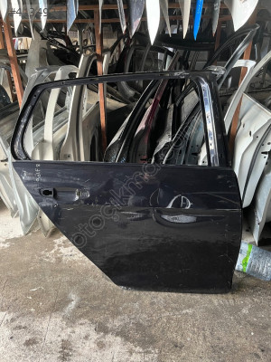 VOLKSWAGEN GOLF 7-7,5 SAĞ ARKA KAPI ÇIKMA ORİNİNAL
