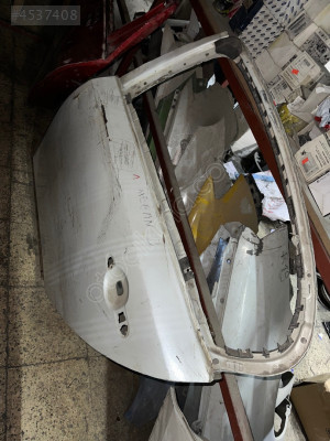 RENAULT LATİTUDE ARKA SOL KAPI ÇIKMA ORJİNAL