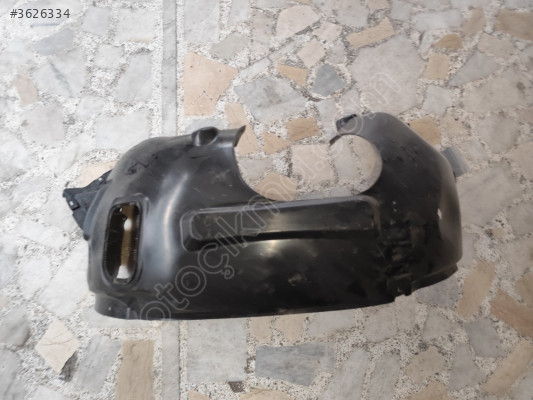 AUDİ Q2 SOL ÖN ÇAMURLUK DAVLUMBAZI 81A821171 ORJİNAL ÇIKMA PARÇA