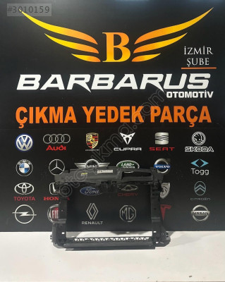 VW SCİROCCO ÖN PANEL ÇIKMA