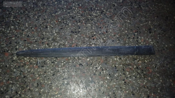 1996-1999 Ford Fiesta sağ arka kapı çıtası