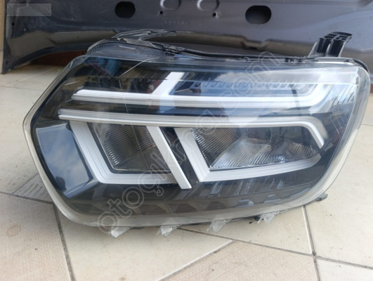 DACİA DUSTER SOL FAR LEDLİ ORJİNAL HATASIZ TAMİRSİZ!