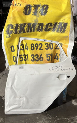 SEAT LEON SOL ARKA KAPI