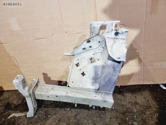 Peugeot rifter sağ şasi kolu Orjinal 1609004580