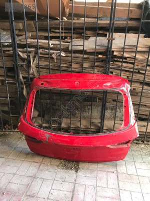 opel astra k bagaj kapağı kırmızı renk çıkma