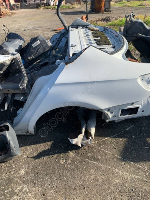 VOLKSWAGEN PASSAT CC SOL ARKA ÇAMURLUK ORJİNAL ÇIKMA