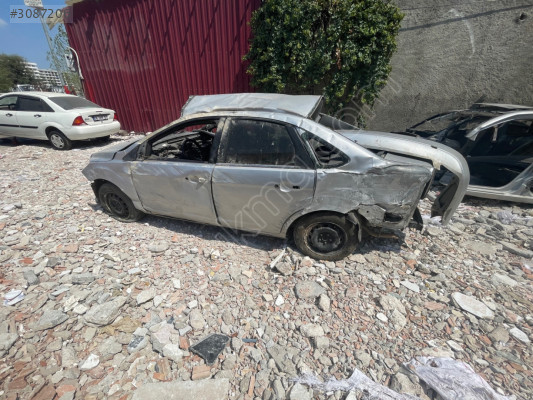 2011 focus sol arka kapı