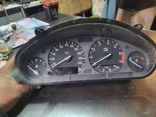 Bmw e36 km saati