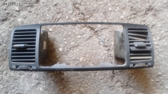 2002-2007 Toyota Corolla Teyp Çerçevesi ve Üfleme Izgaraları