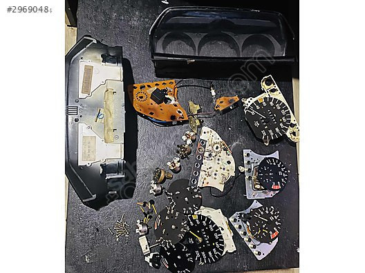 MERCEDES W124-W126-W201 ÇEŞİTLİ KM GÖSTERGE PANEL MALZEMELERİ
