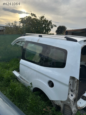 COURİER TAVAN ARKA HATASIZ BOYASIZ ORJİNAL ÇIKMA PARÇAA