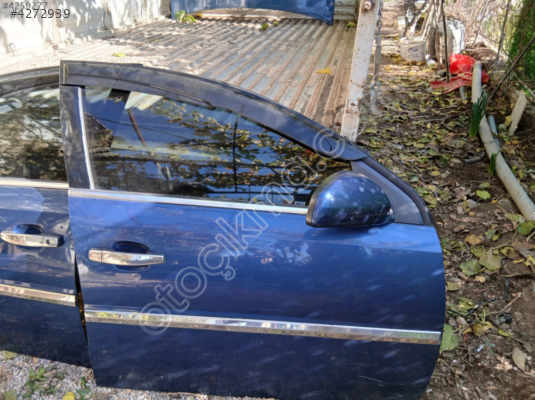 Opel vectra c sağ ön kapı mavi çıkma