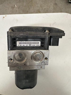 0265960375 BMW 5 SERİ F10 ABS BEYNİ