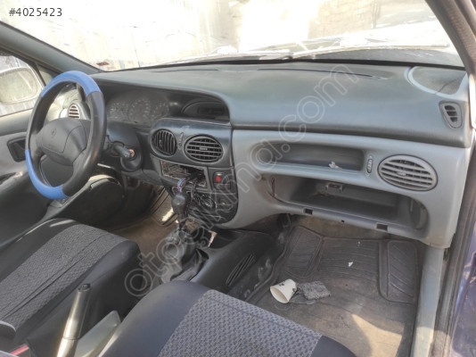RENAULT MEGANE-1 ÇIKMA ÖN GÖĞÜS