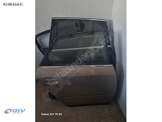 AUDİ A4 SAĞ ARKA KAPI DOLU