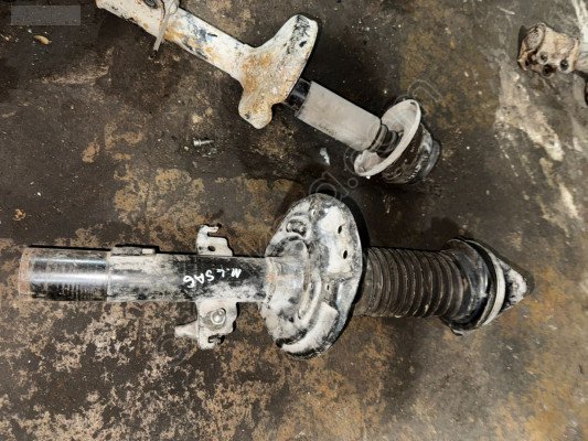 RENAULT MEGANE 4 SAĞ AMORTİSÖR