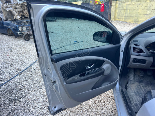 RENAULT FLUENCE 2010-2016 HATASIZ ÇIKMA ORJİNAL DOLU ÖN KAPI