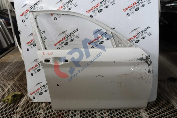 BMW 1 SERİSİ F20 SAĞ ÖN KAPI