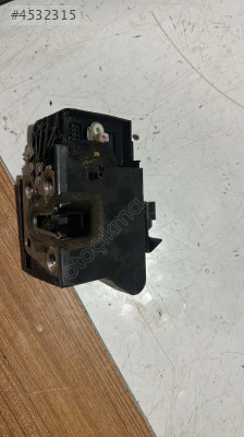 2017-2023 DACİA DUSTER SAĞ ARKA KAPI KİLİDİ ORJ ÇIKMA