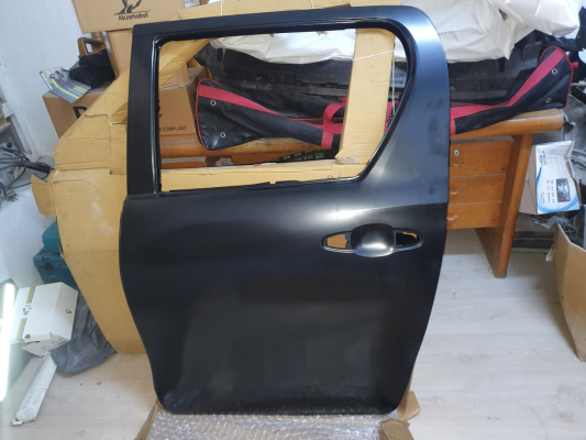 TOYOTA HİLUX SOL ARKA KAPI 2015 2022 SIFIR
