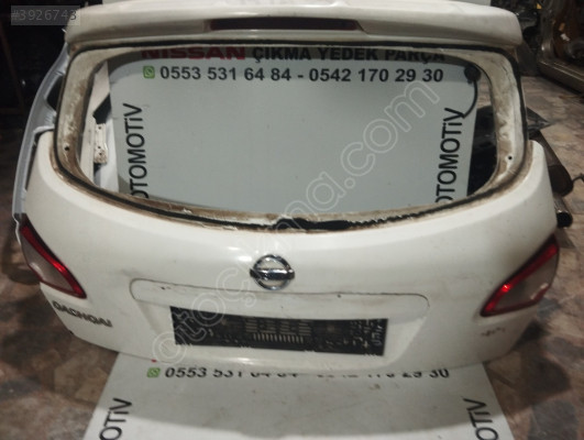Nissan qashqai bagaj kapağı